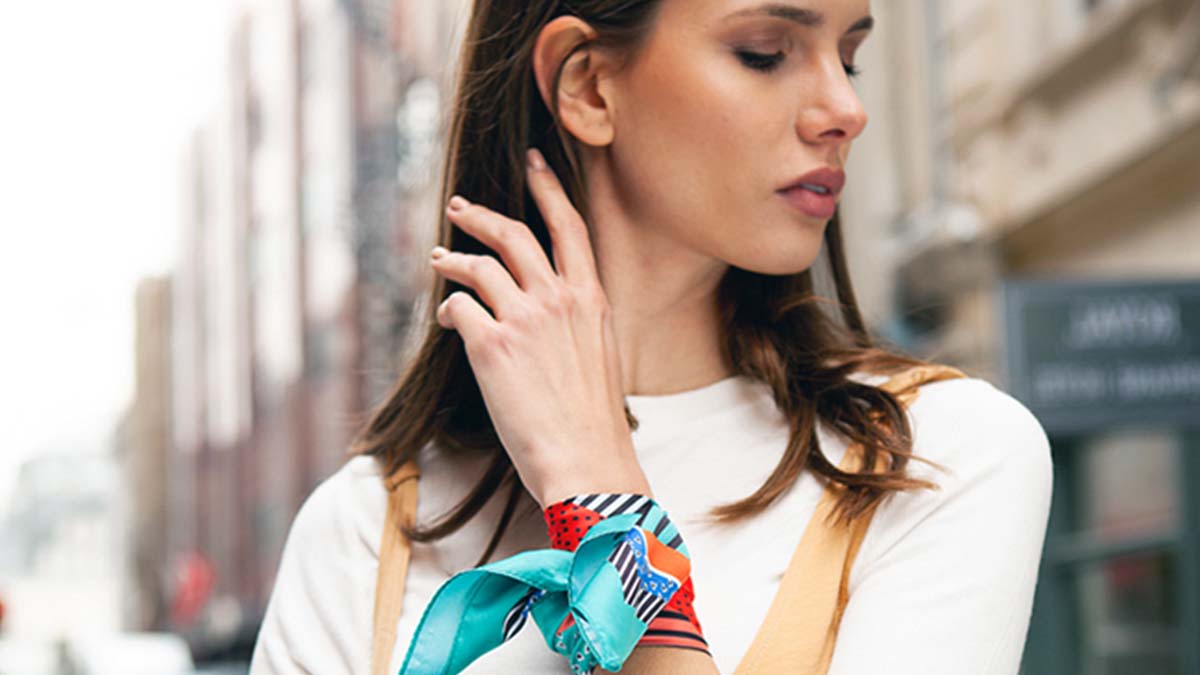 Fular ile 5 Farklı Stil Önerisi 13 Bilekte Fular Bağlama