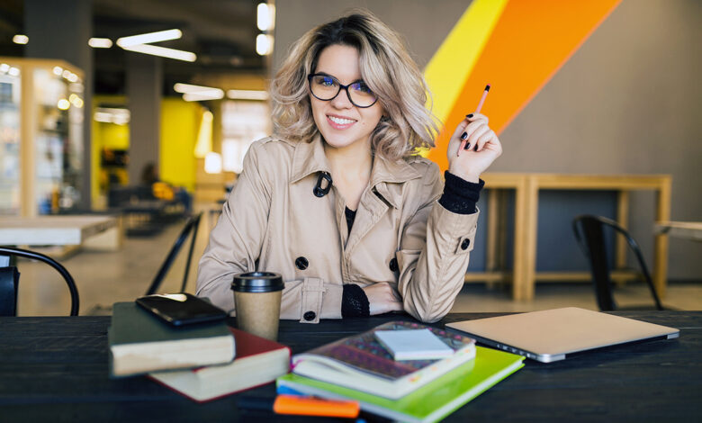 kadın trençkot kombinleri 2021 1 kadın trençkot kombinleri