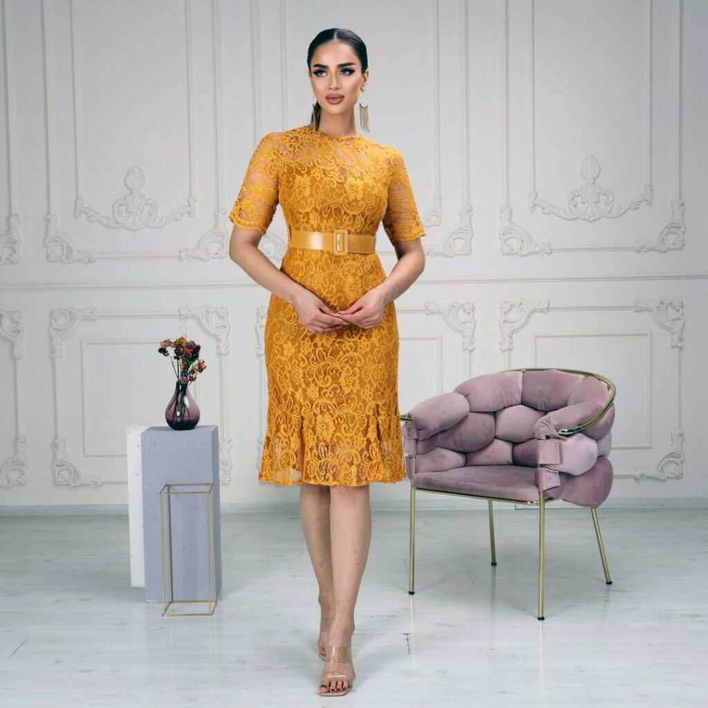 kisa kollu diz alti dantelli elbise