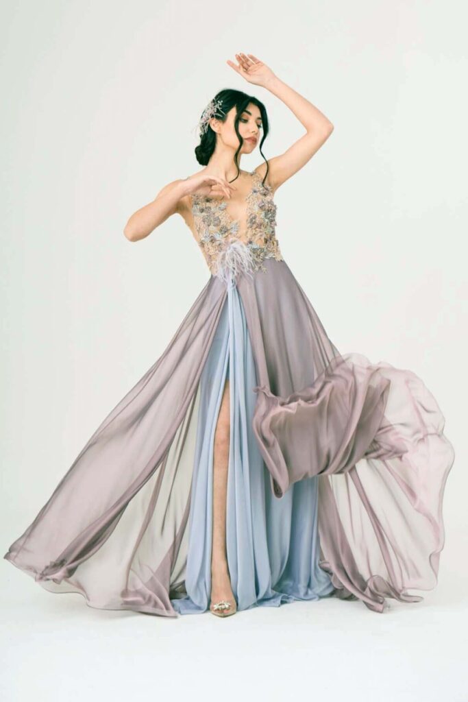 renkli kina kiyafeti