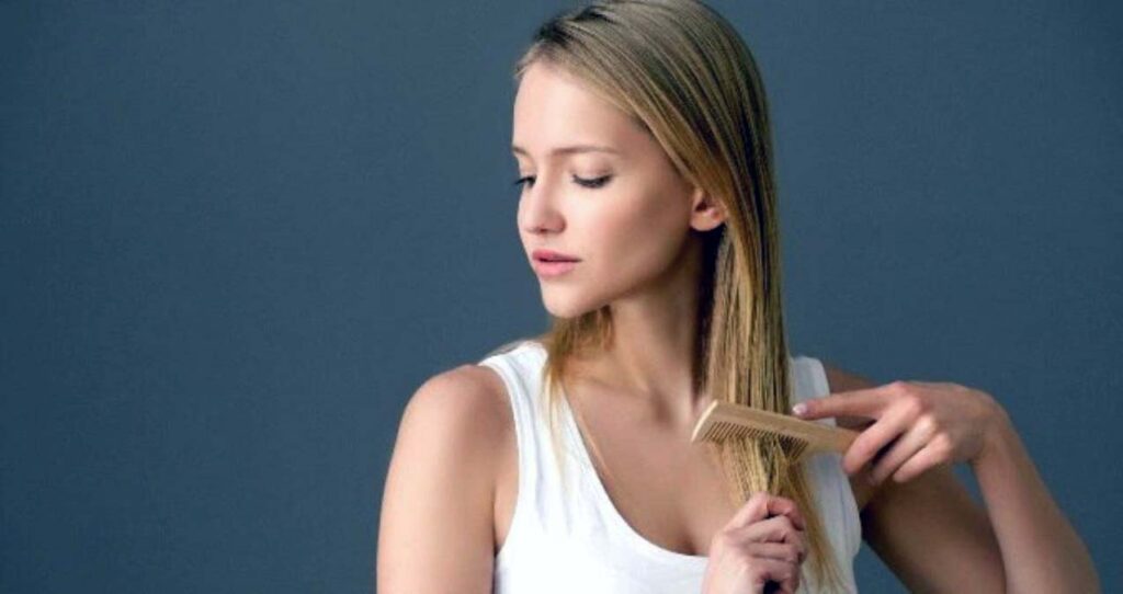 saclarim kafama yapisiyor