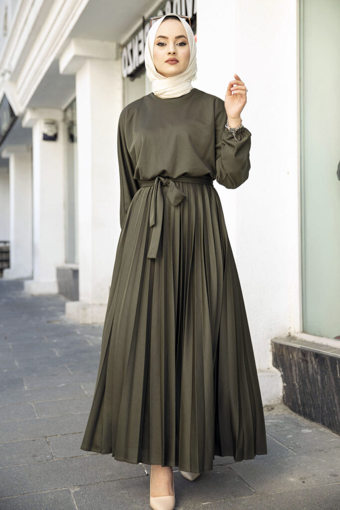 tesettur pileli elbise