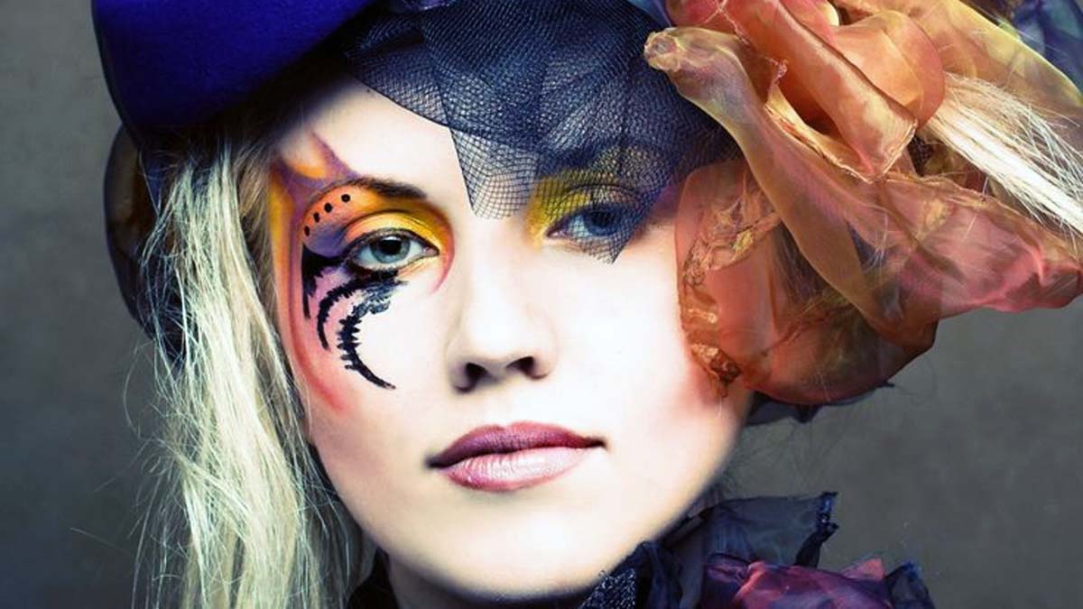 makyaj yaparken sıralama