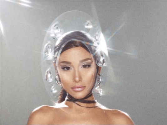ariana grande i̇mzalı r.e.m. beauty markası sephora türkiye'de! 2 r.e.m. beauty
