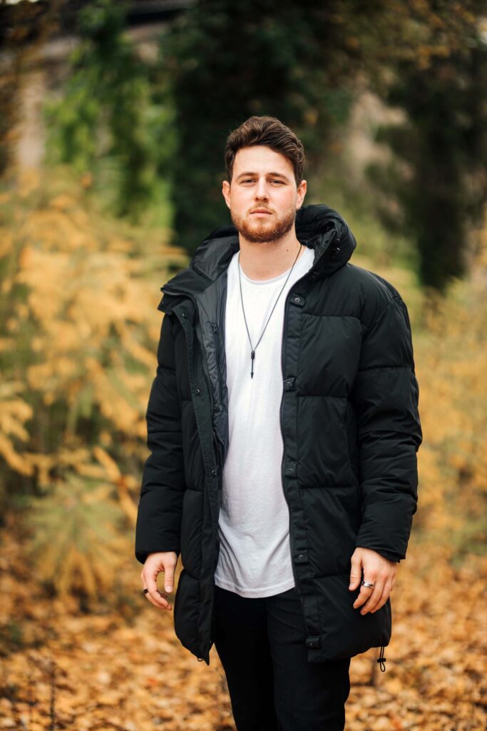 uzun siyah erkek sisme mont